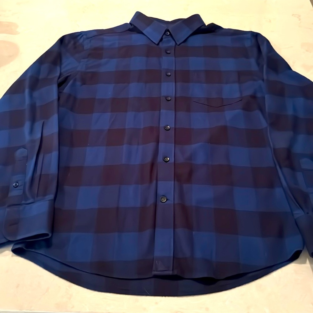 UNTUCKit Blue and Black Plaid Casual Button Down Shirt